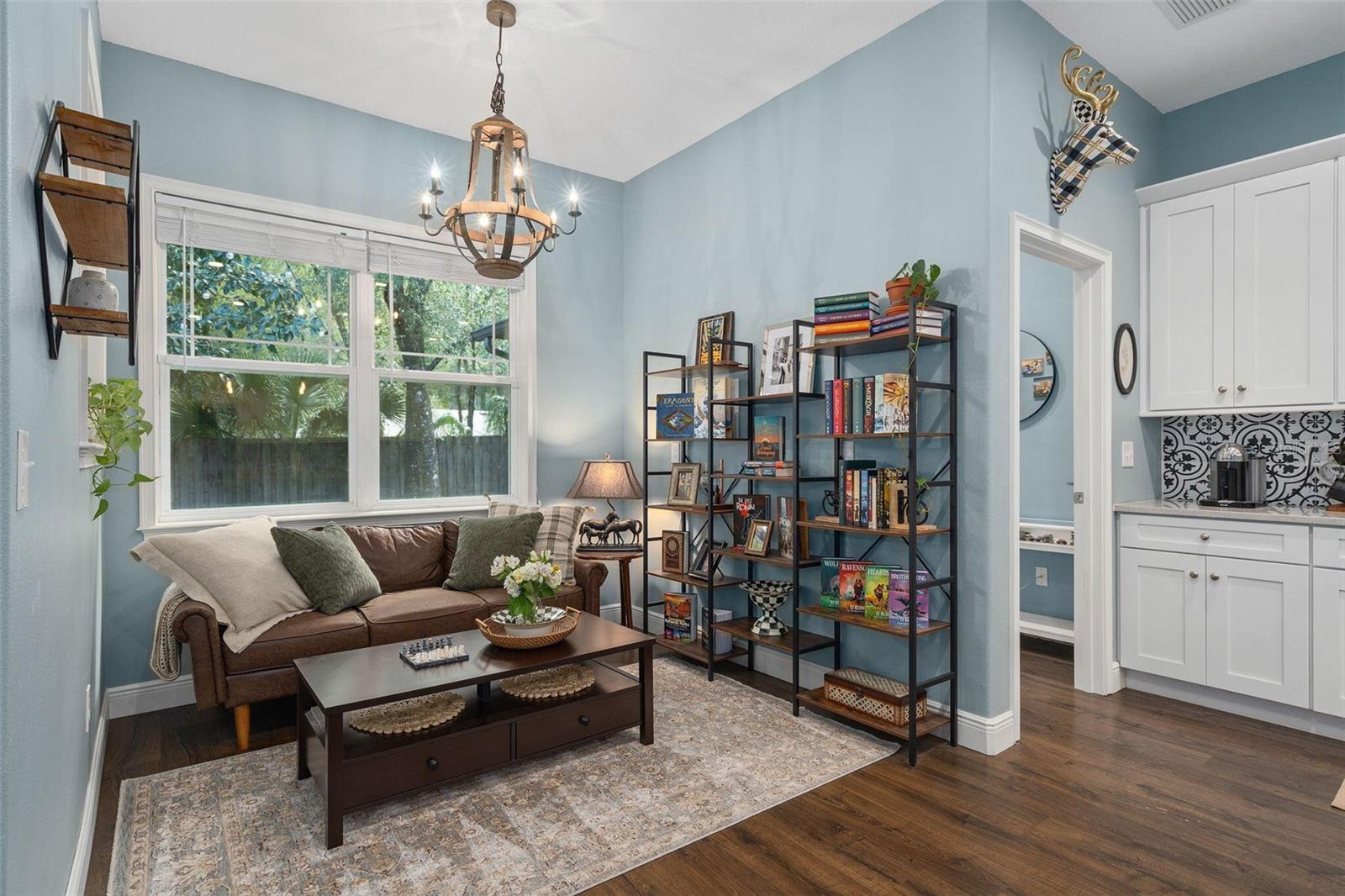 Image 33 of 51 For 613 Bonita Road