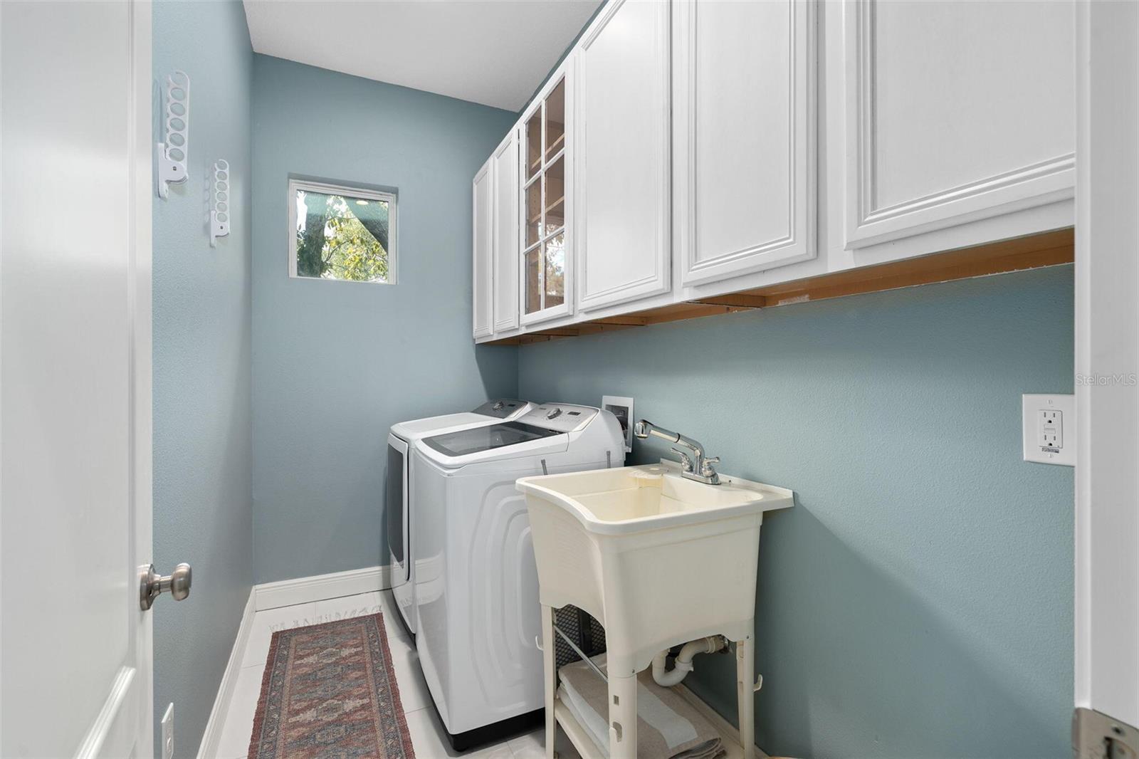 Image 41 of 51 For 613 Bonita Road