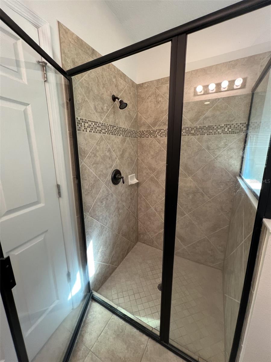 Image 12 of 24 For 15601 Carina Drive