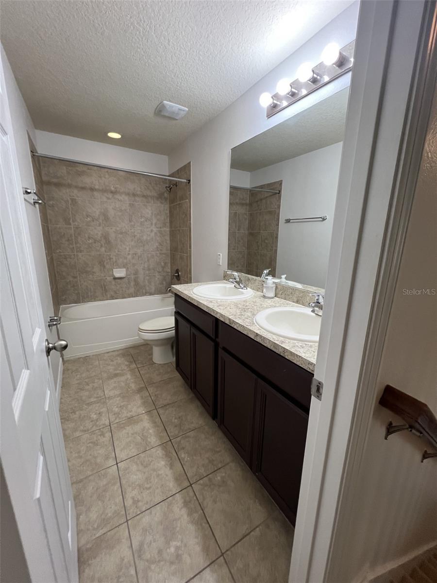 Image 20 of 24 For 15601 Carina Drive