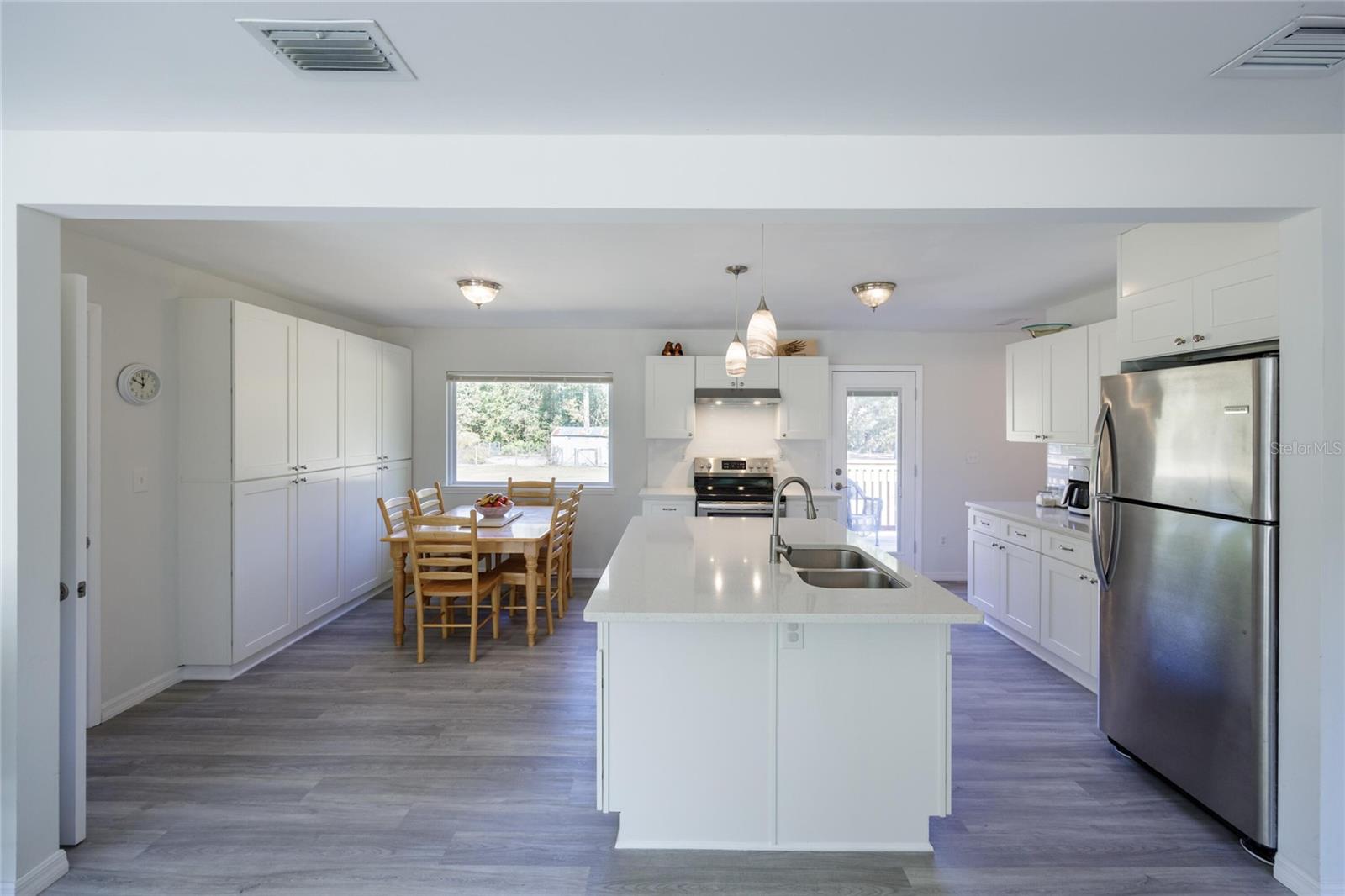 Image 12 of 41 For 6320 91st Trail