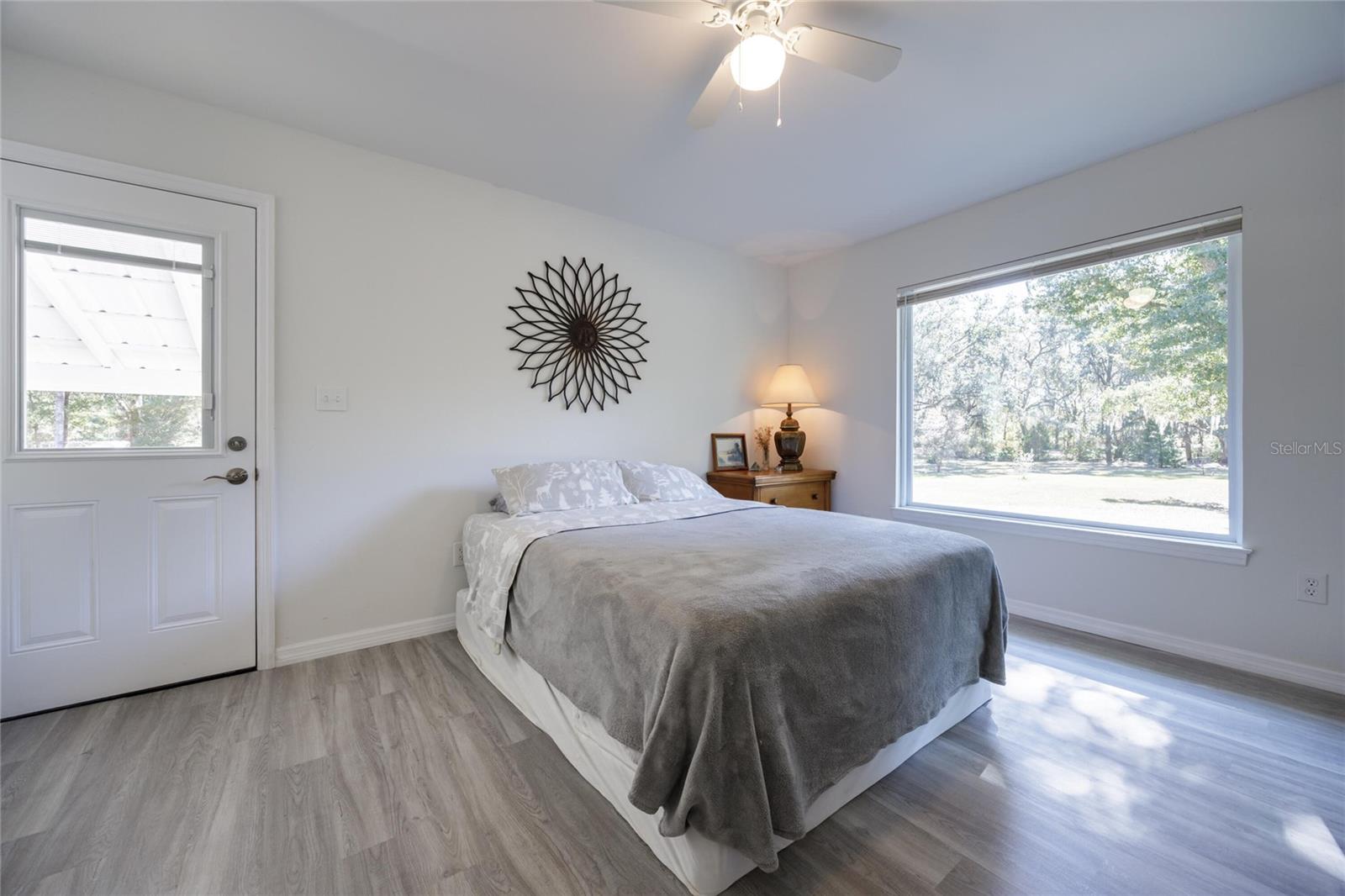 Image 18 of 41 For 6320 91st Trail