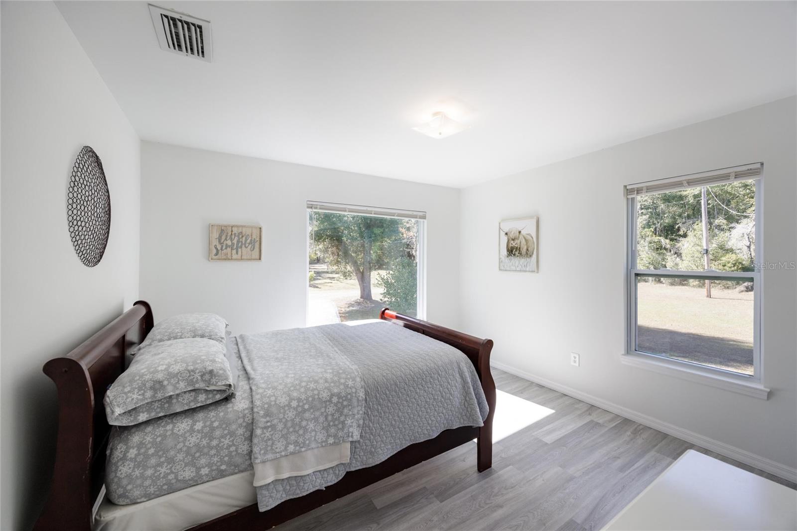 Image 21 of 41 For 6320 91st Trail