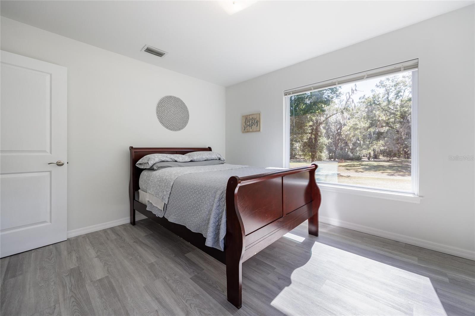 Image 22 of 41 For 6320 91st Trail