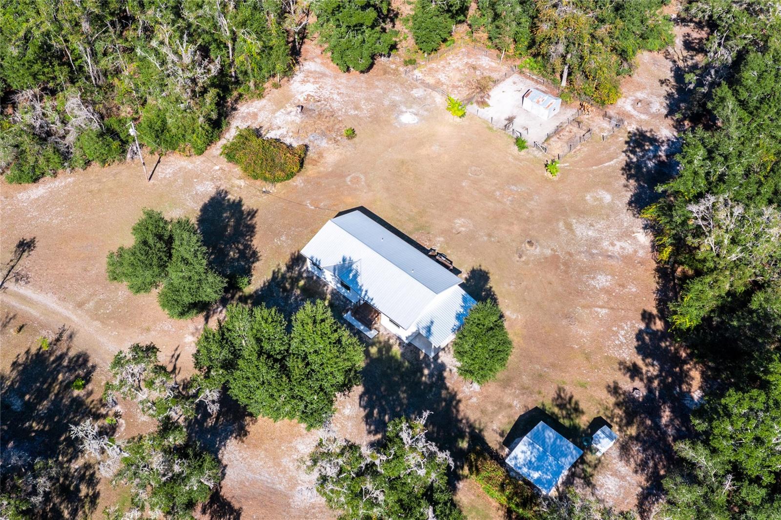 Image 5 of 41 For 6320 91st Trail