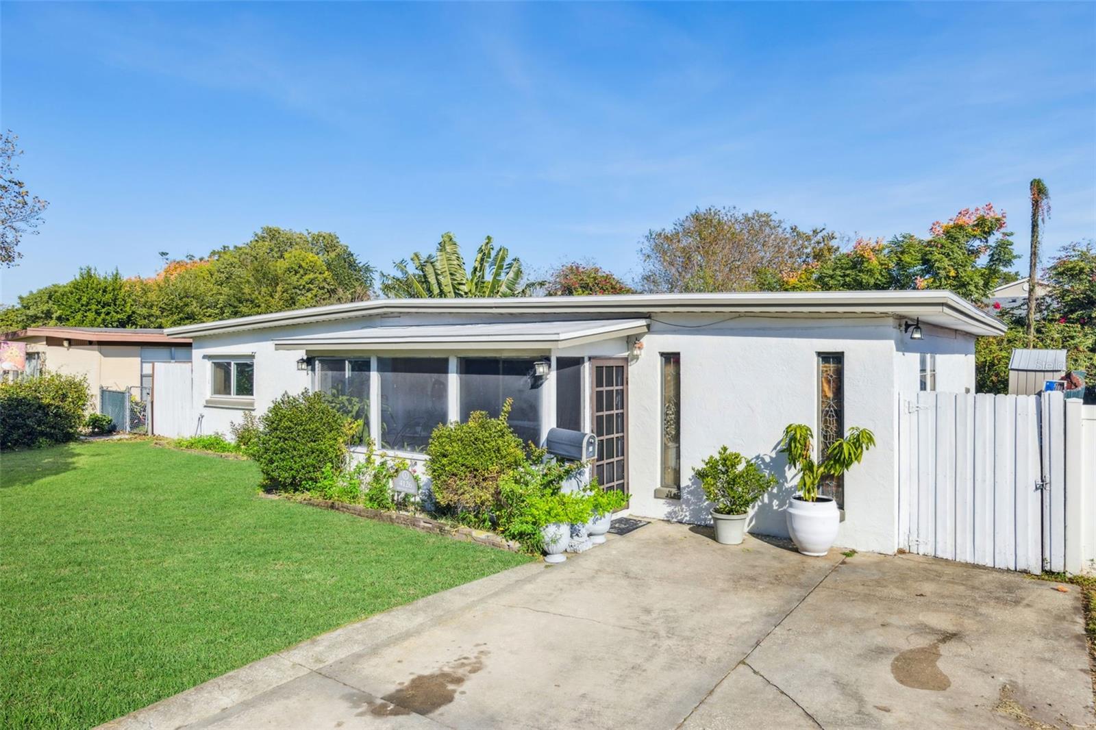 Image 3 of 19 For 4126 Montrose Court