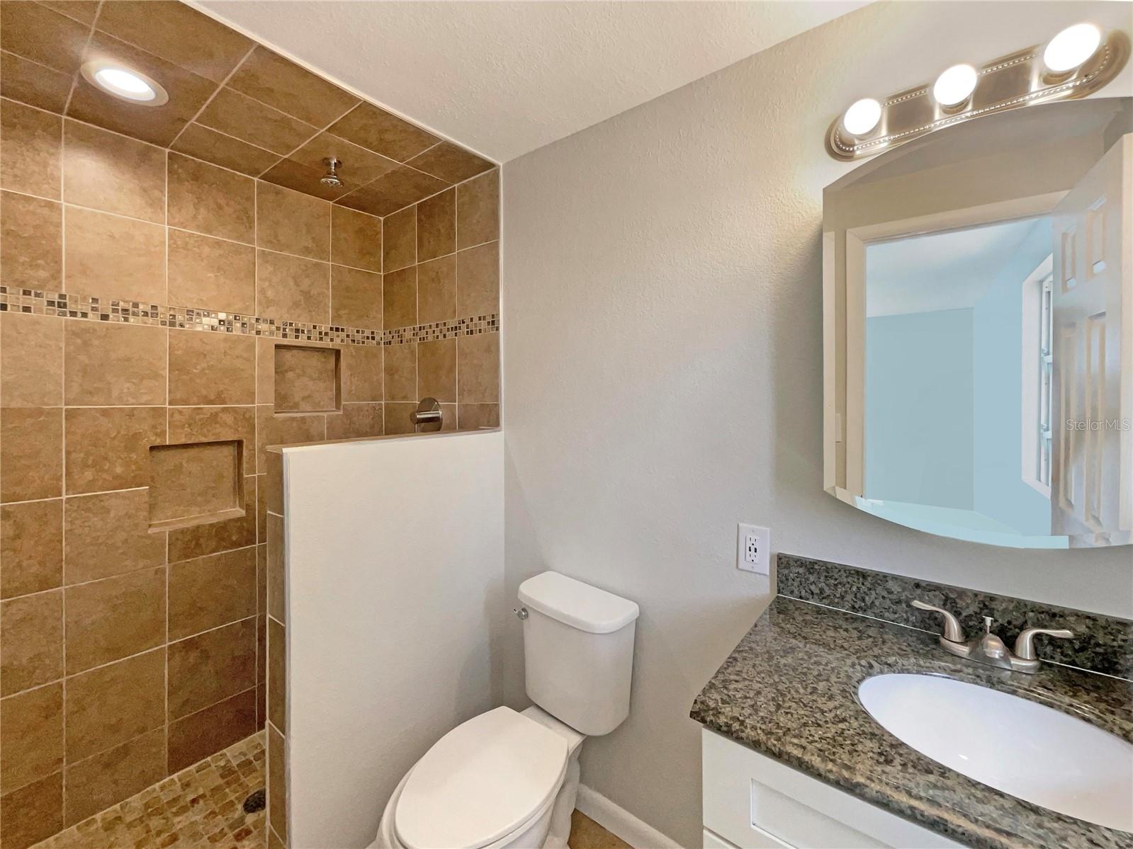 Image 17 of 23 For 1714 Sanchez Avenue