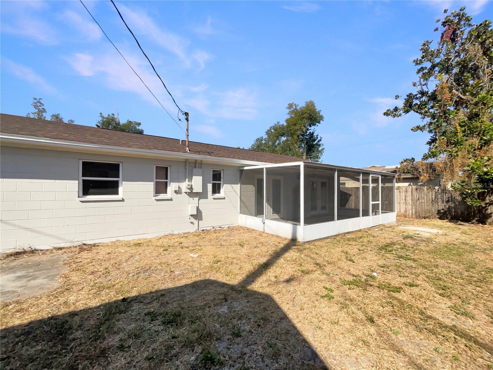 Image 20 of 23 For 1714 Sanchez Avenue