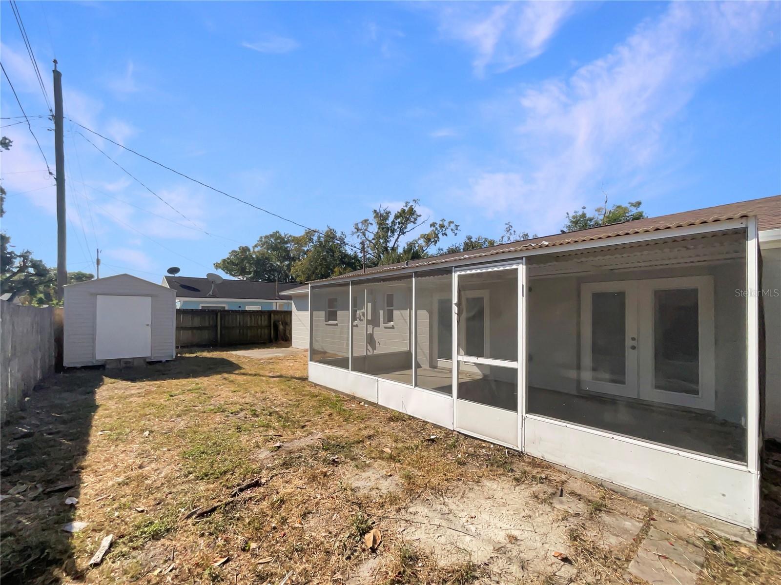 Image 5 of 23 For 1714 Sanchez Avenue