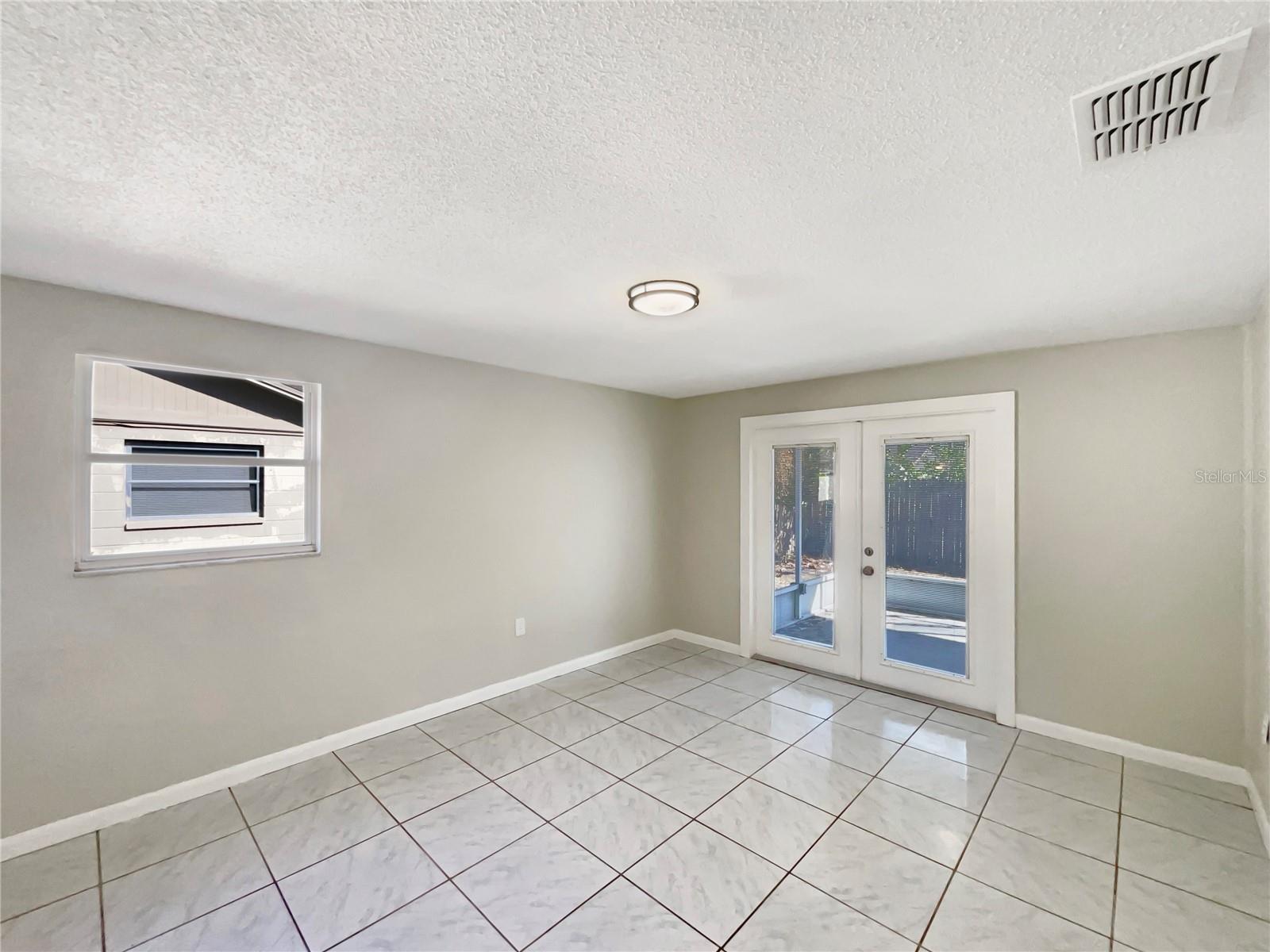 Image 8 of 23 For 1714 Sanchez Avenue