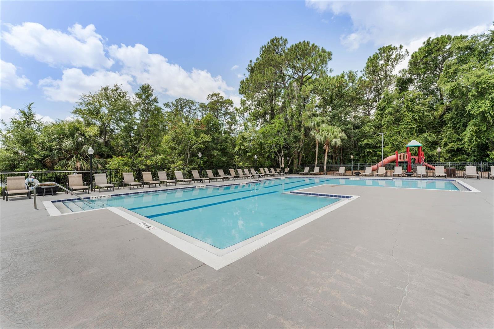 Image 27 of 39 For 5120 Conroy Rd 28