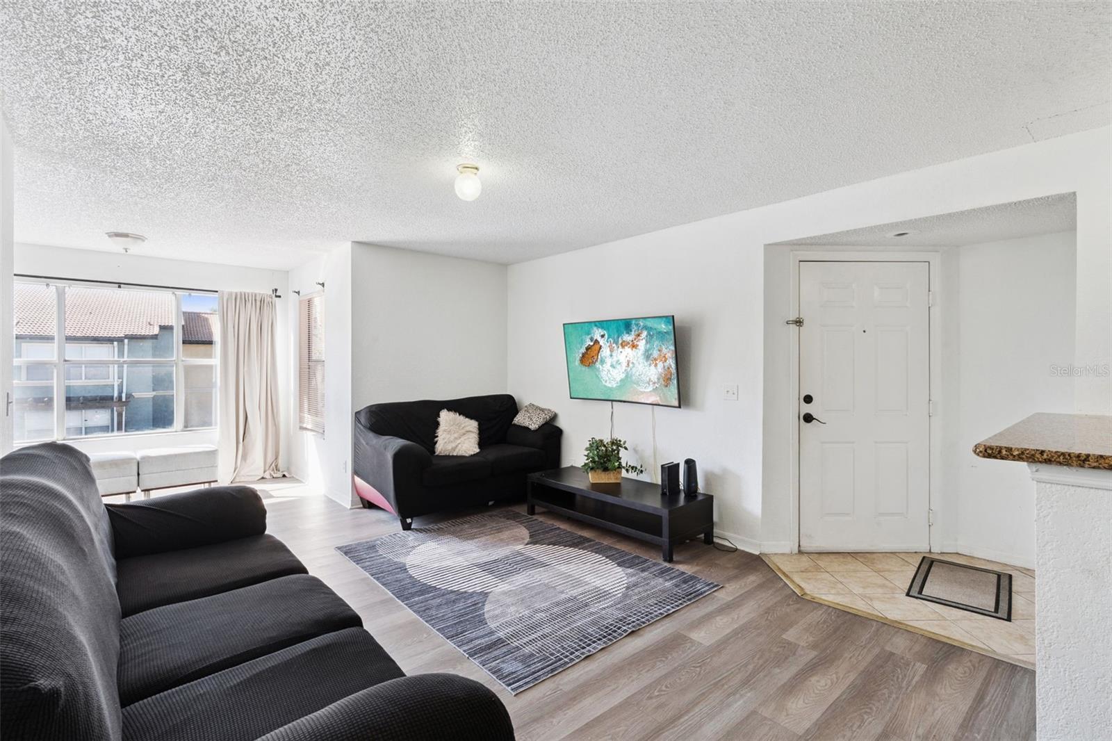 Image 3 of 39 For 5120 Conroy Rd 28