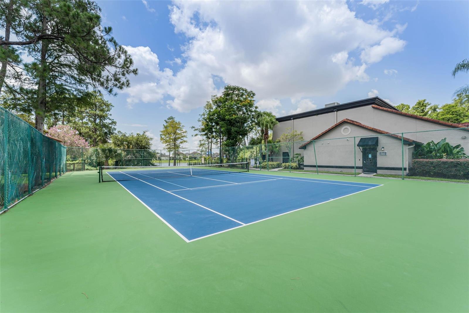 Image 35 of 39 For 5120 Conroy Rd 28