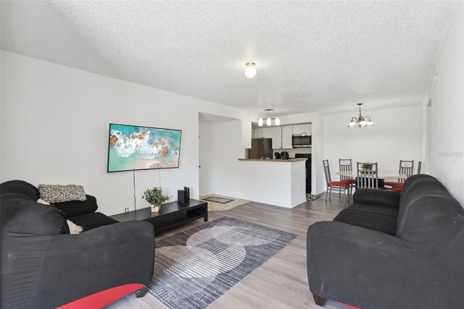 Image 5 of 39 For 5120 Conroy Rd 28