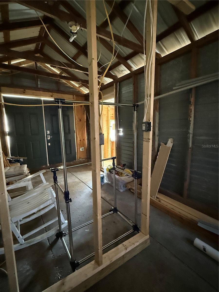 Image 27 of 31 For 650 9th Street Ne