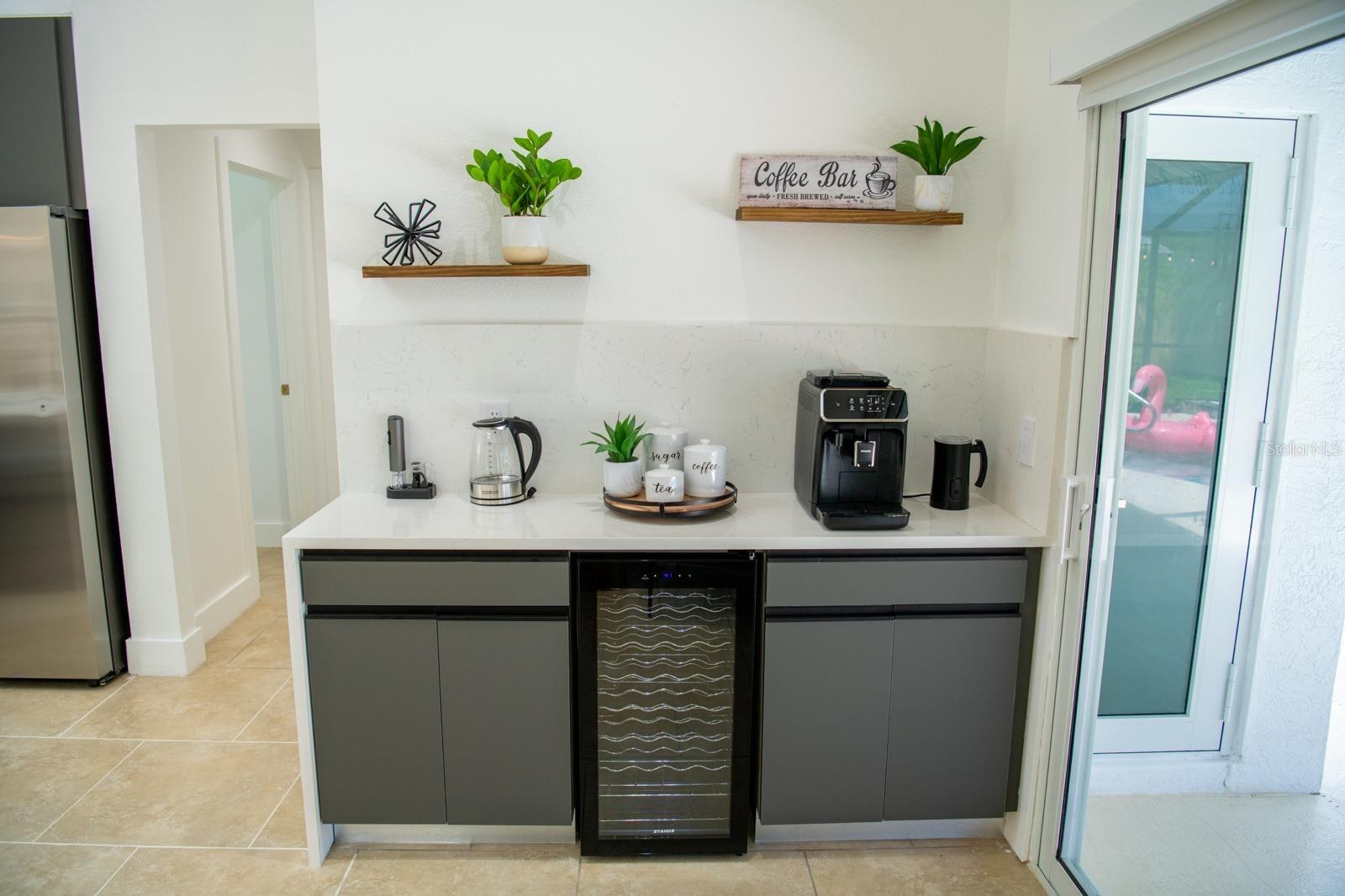 Image 2 of 44 For 1010 Joyce Court