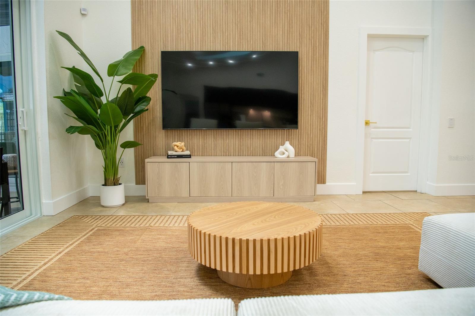 Image 25 of 44 For 1010 Joyce Court