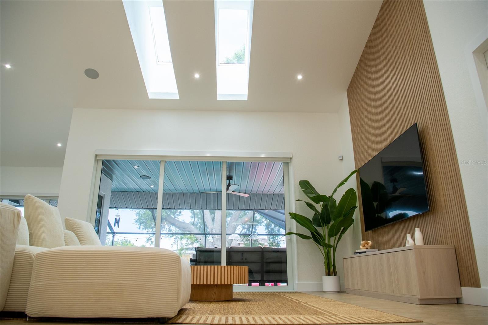 Image 26 of 44 For 1010 Joyce Court