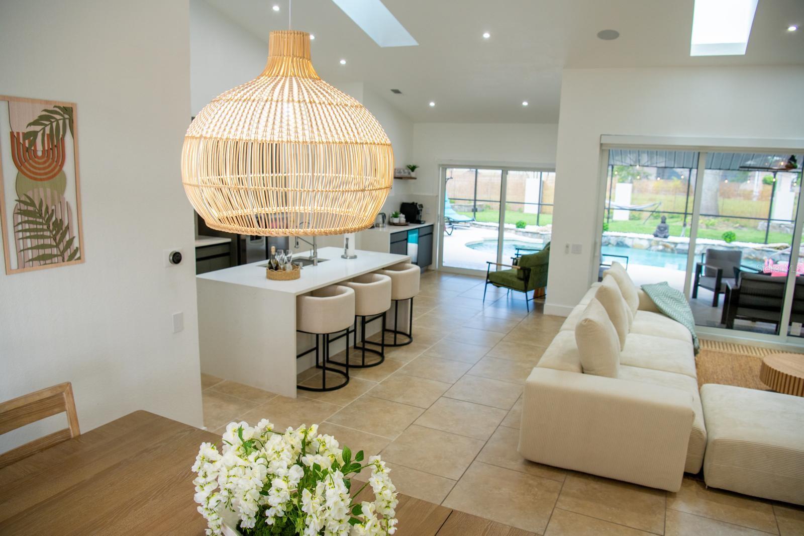 Image 6 of 44 For 1010 Joyce Court