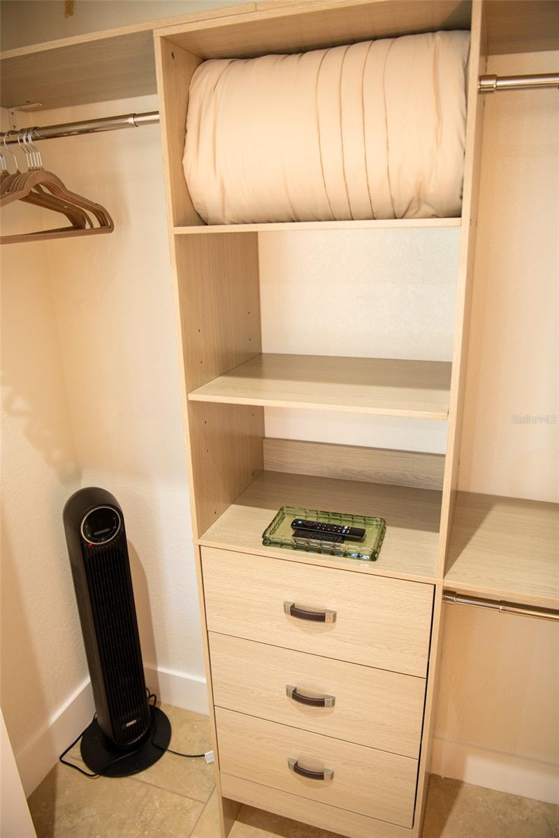 Image 9 of 44 For 1010 Joyce Court