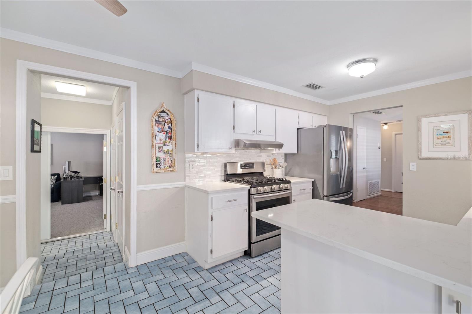 Image 12 of 31 For 3207 Lowndes Drive