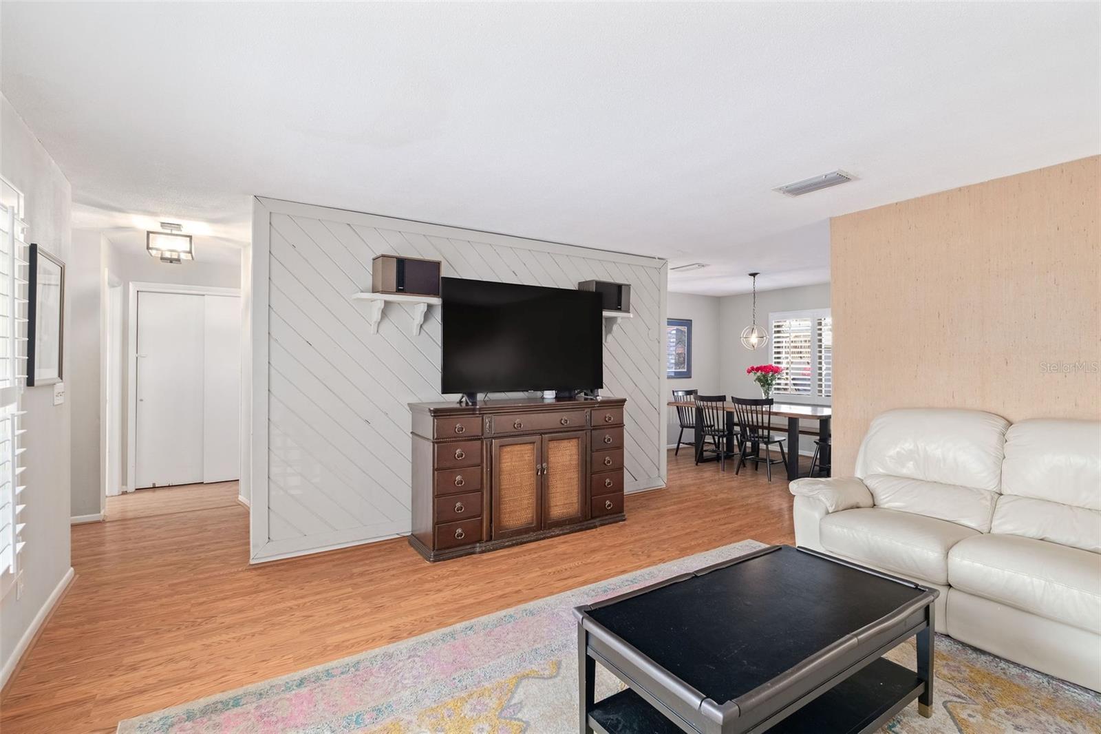 Image 5 of 31 For 3207 Lowndes Drive