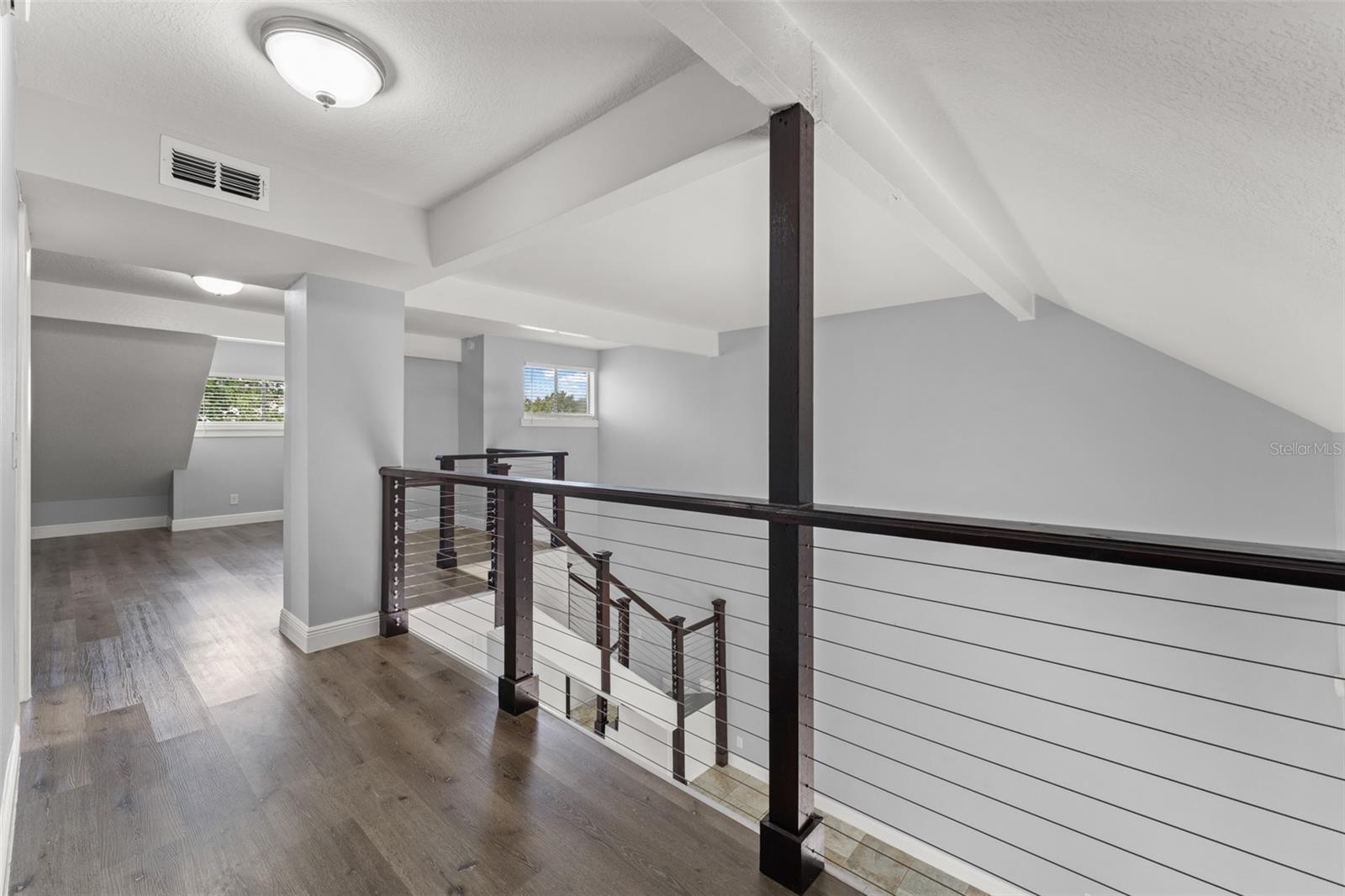 Image 25 of 35 For 262 Orienta Point Street 1