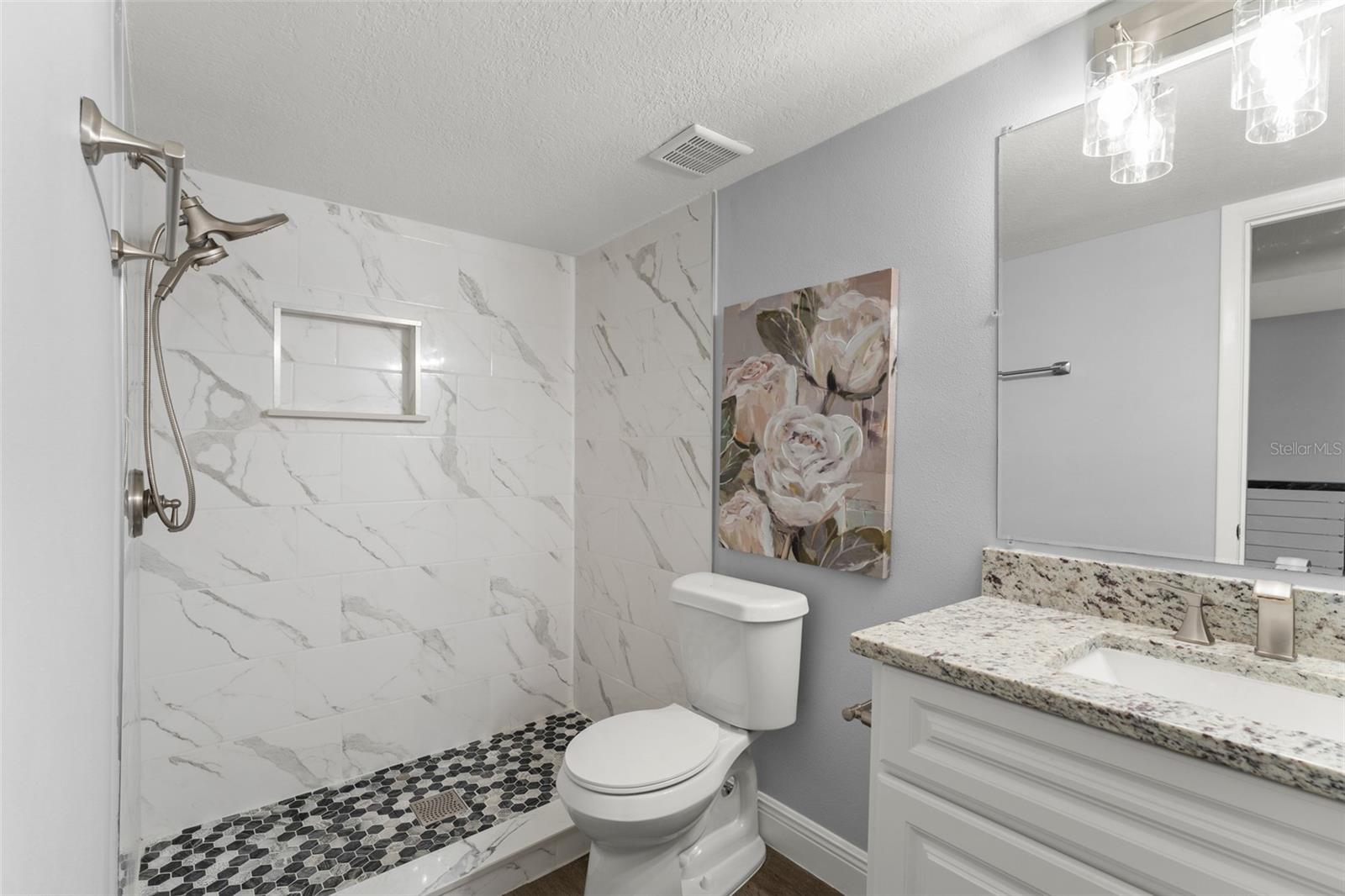 Image 26 of 35 For 262 Orienta Point Street 1