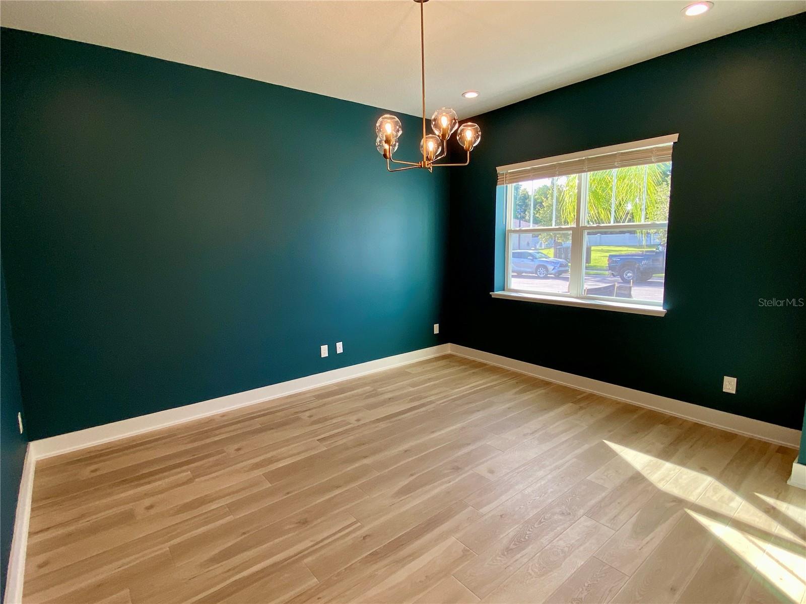 Image 18 of 41 For 58 Overleaf Lane