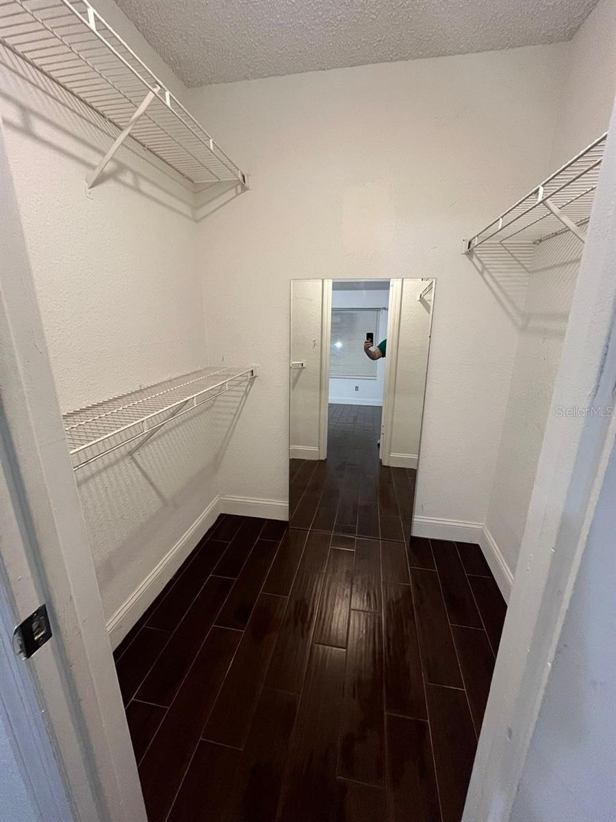 Image 17 of 21 For 5773 Gatlin Avenue 617