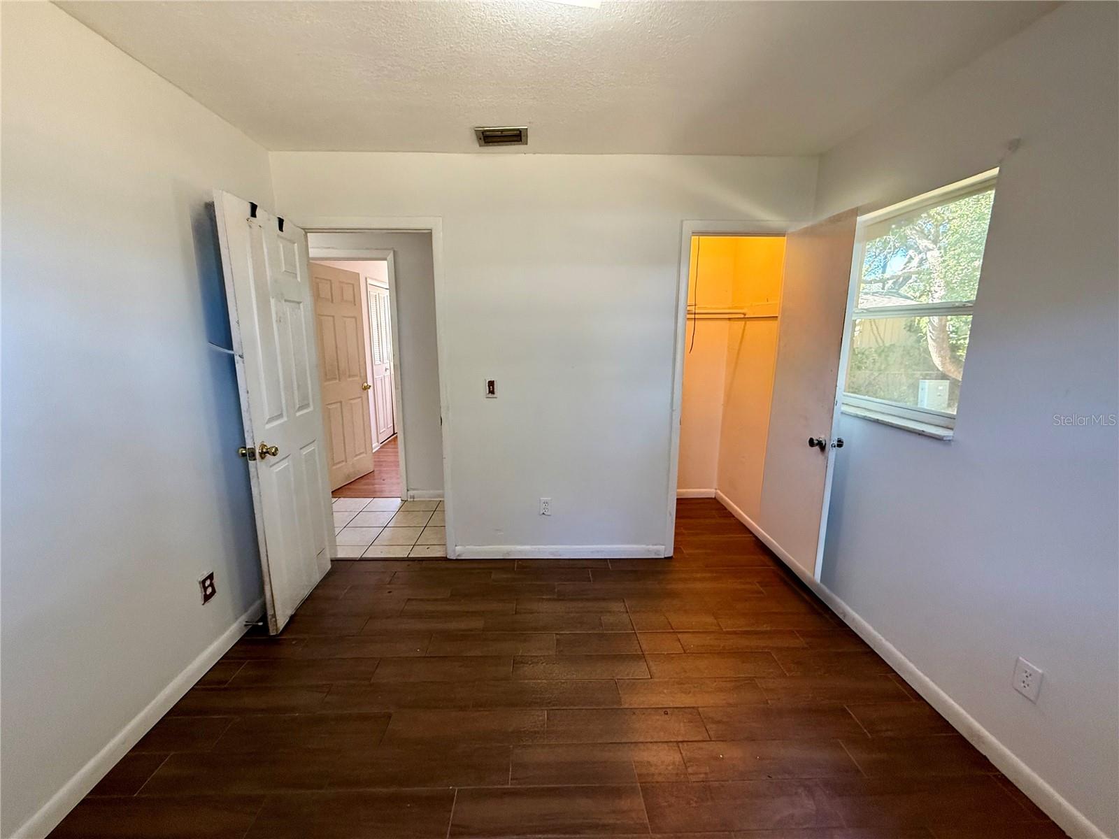 Image 15 of 25 For 7373 Laurel Hill Drive