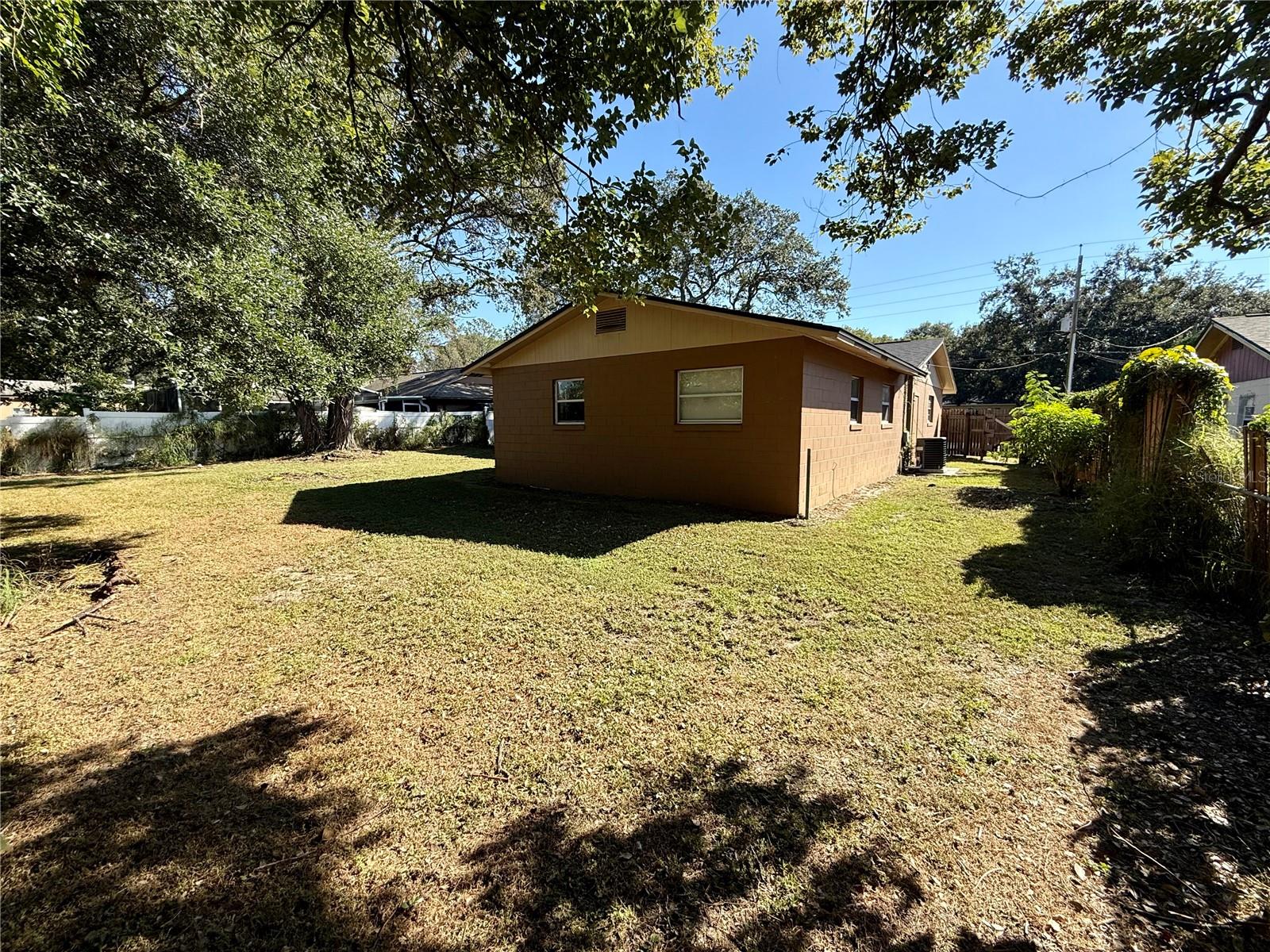 Image 23 of 25 For 7373 Laurel Hill Drive