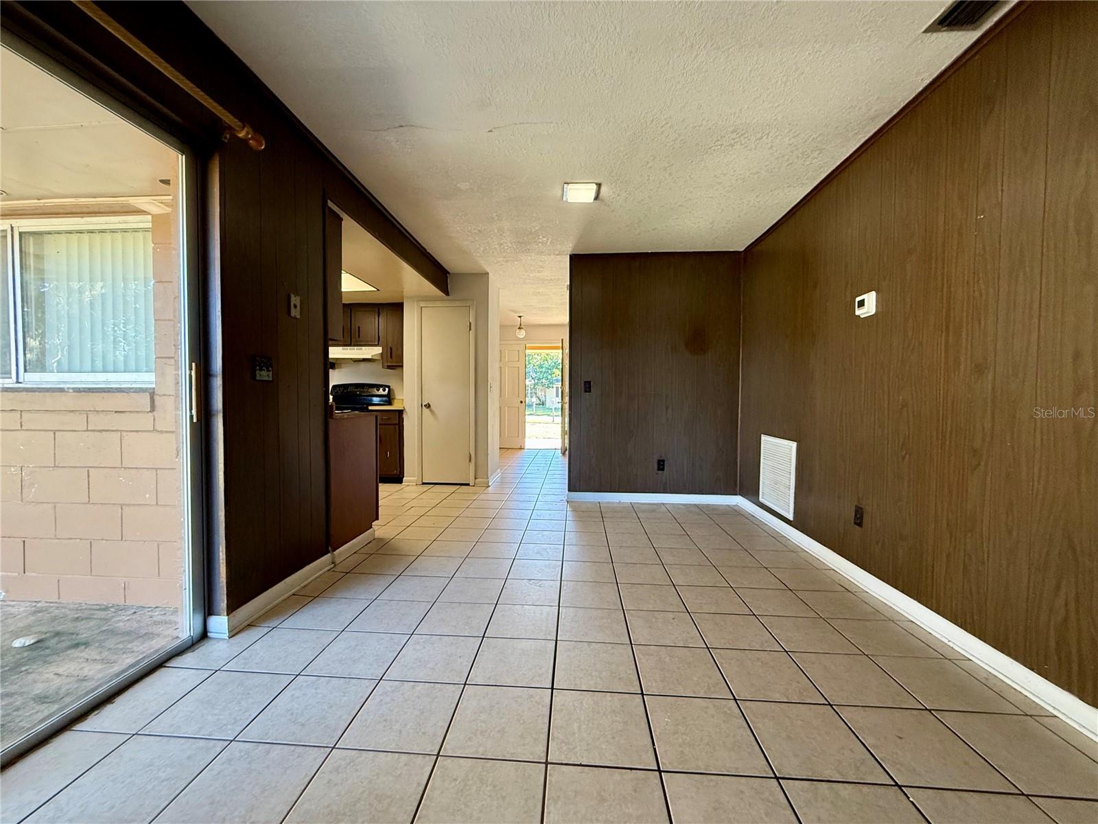 Image 9 of 25 For 7373 Laurel Hill Drive