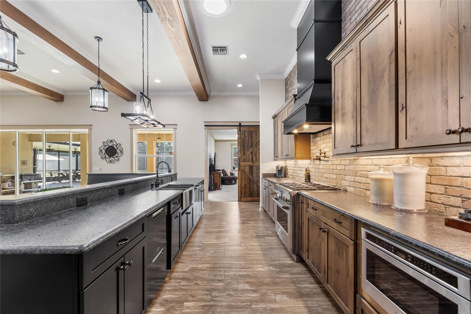 Image 14 of 59 For 22220 Deer Park Avenue