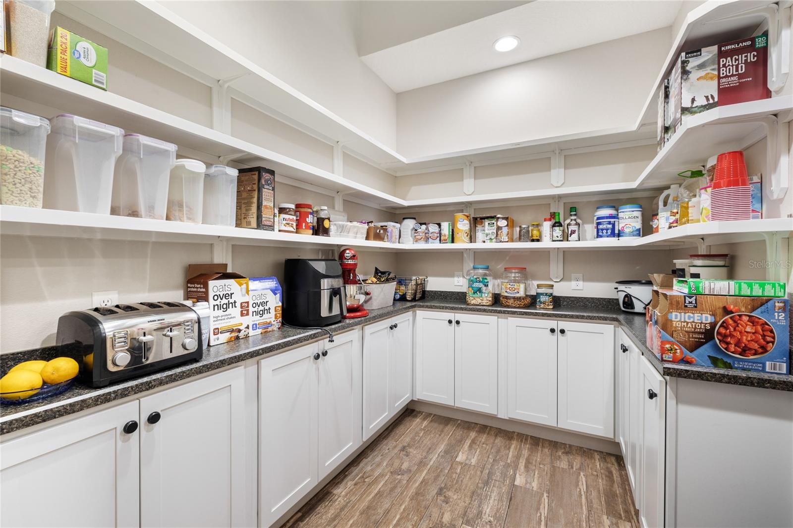 Image 19 of 59 For 22220 Deer Park Avenue