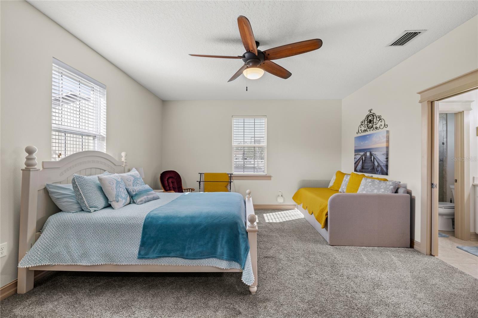 Image 31 of 59 For 22220 Deer Park Avenue