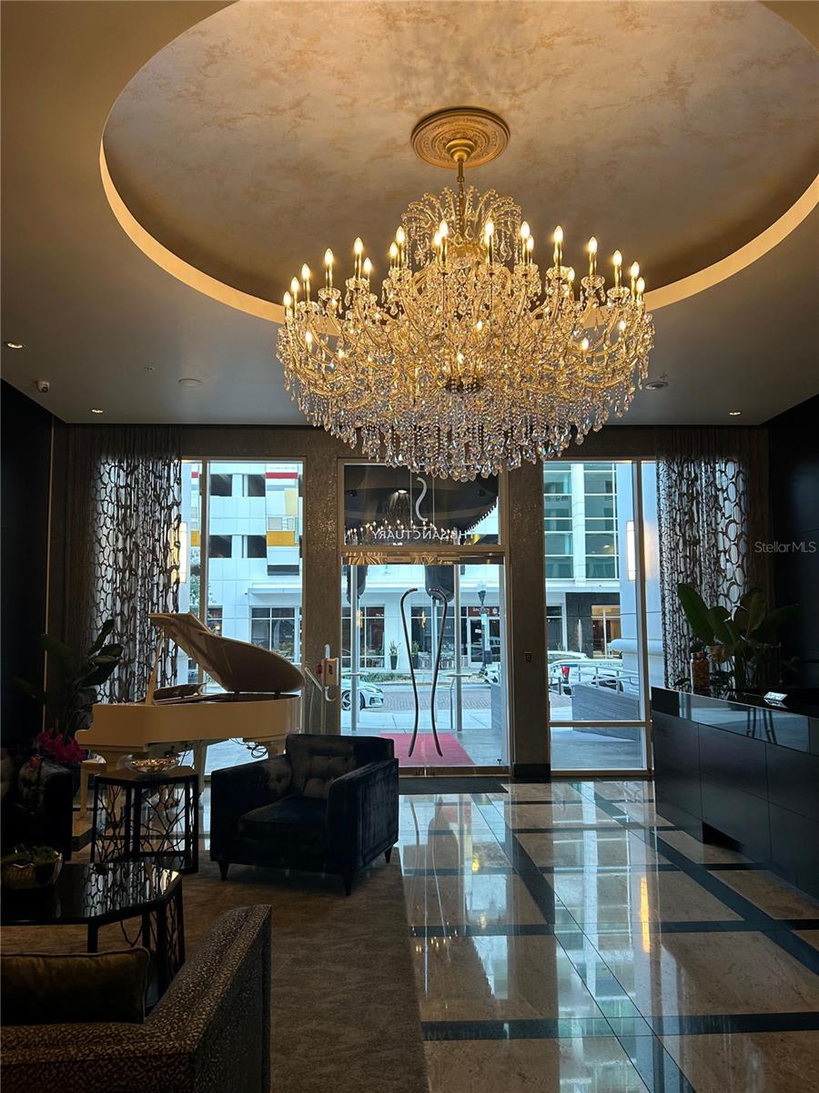 Image 21 of 22 For 100 Eola Drive 1710