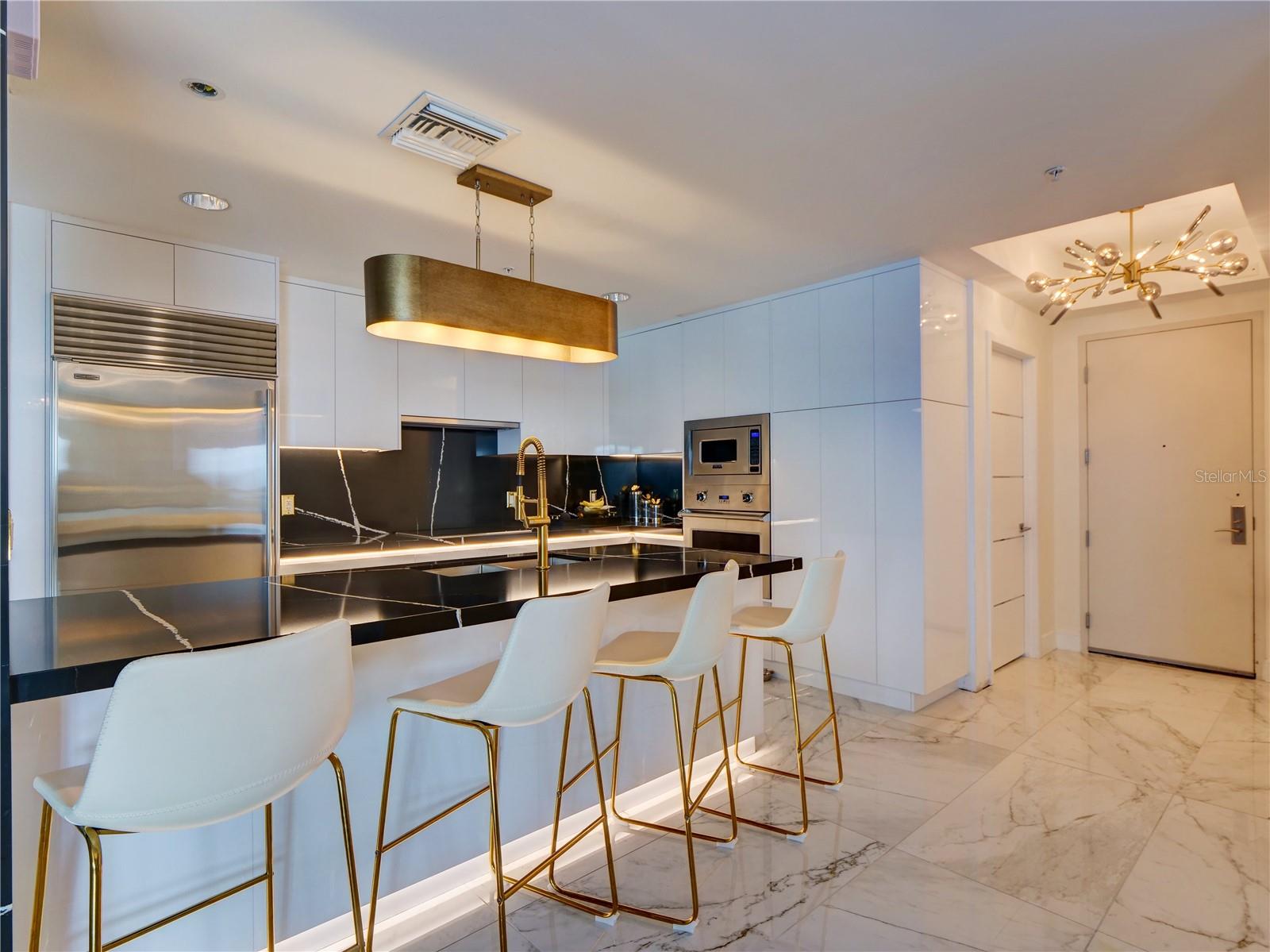 Image 5 of 22 For 100 Eola Drive 1710