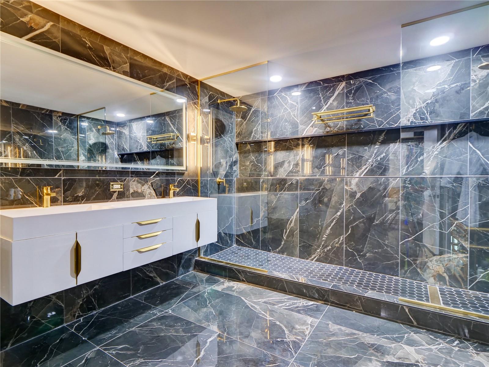 Image 8 of 22 For 100 Eola Drive 1710