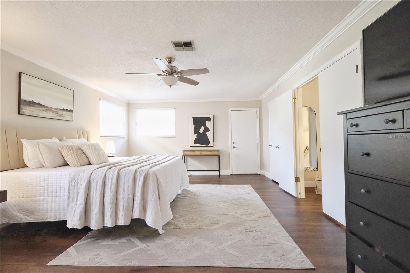 Image 33 of 57 For 1321 Classic Drive