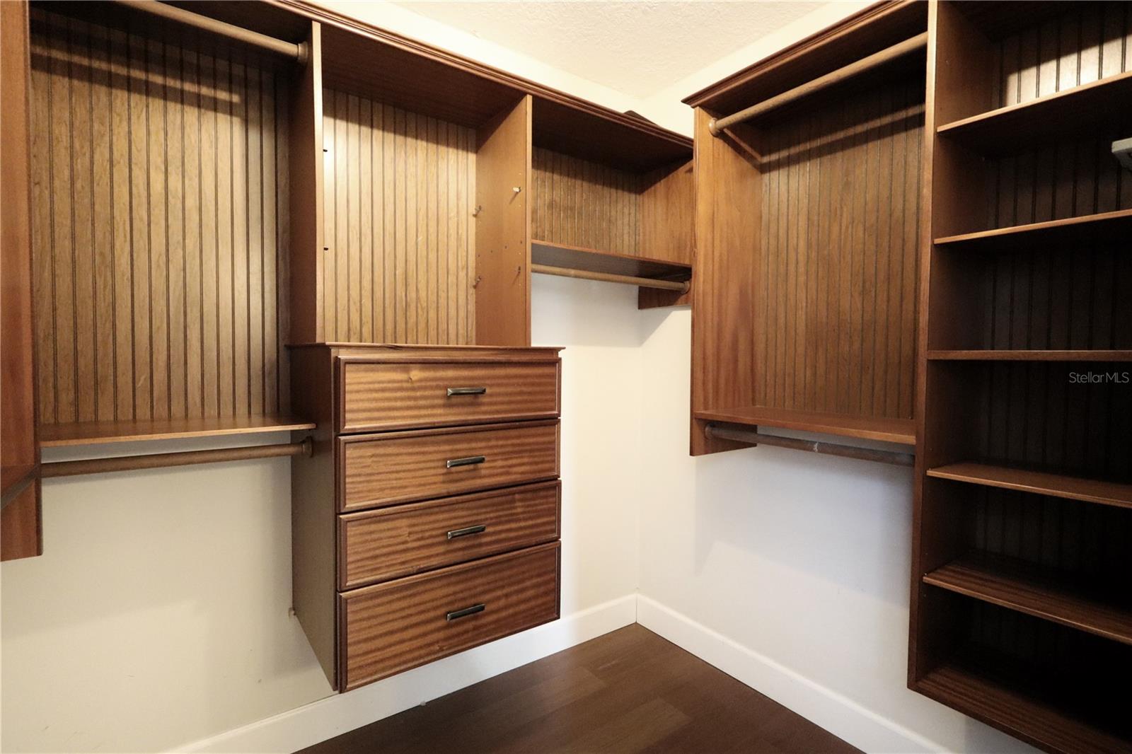 Image 36 of 57 For 1321 Classic Drive