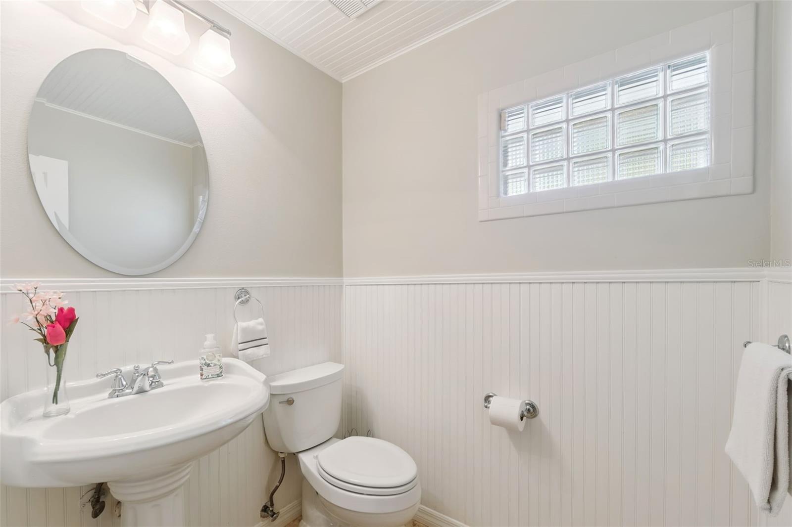 Image 21 of 52 For 100 Wimbledon Circle