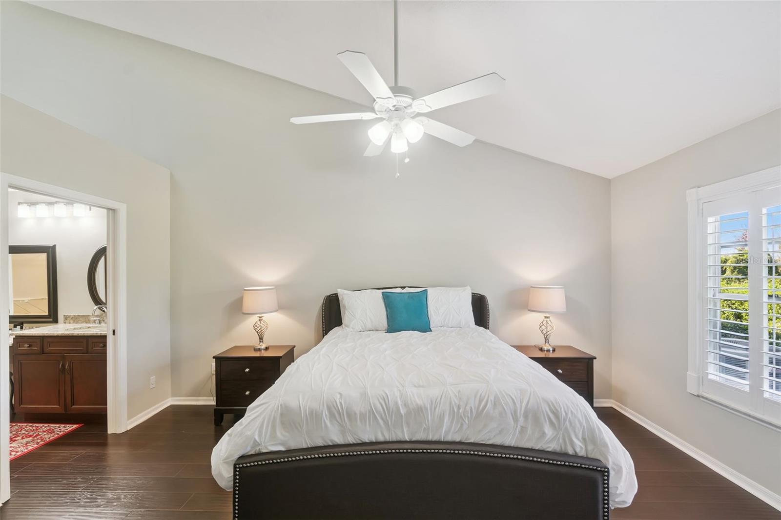 Image 23 of 52 For 100 Wimbledon Circle