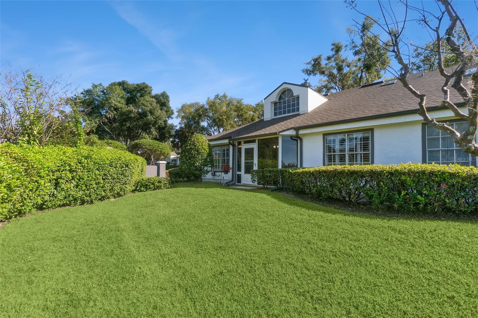 Image 35 of 52 For 100 Wimbledon Circle