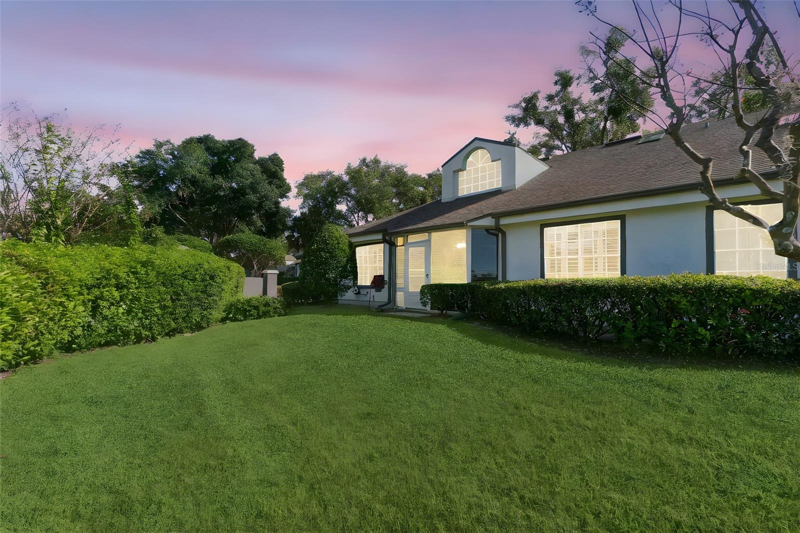 Image 37 of 52 For 100 Wimbledon Circle