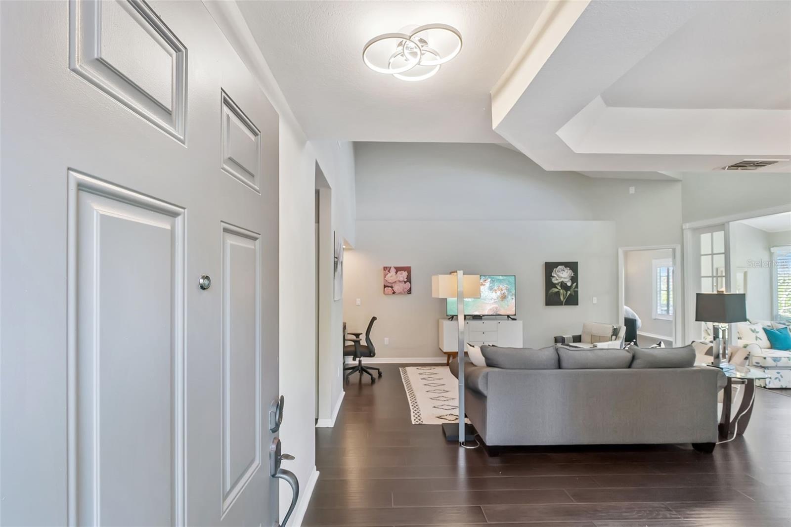 Image 5 of 52 For 100 Wimbledon Circle