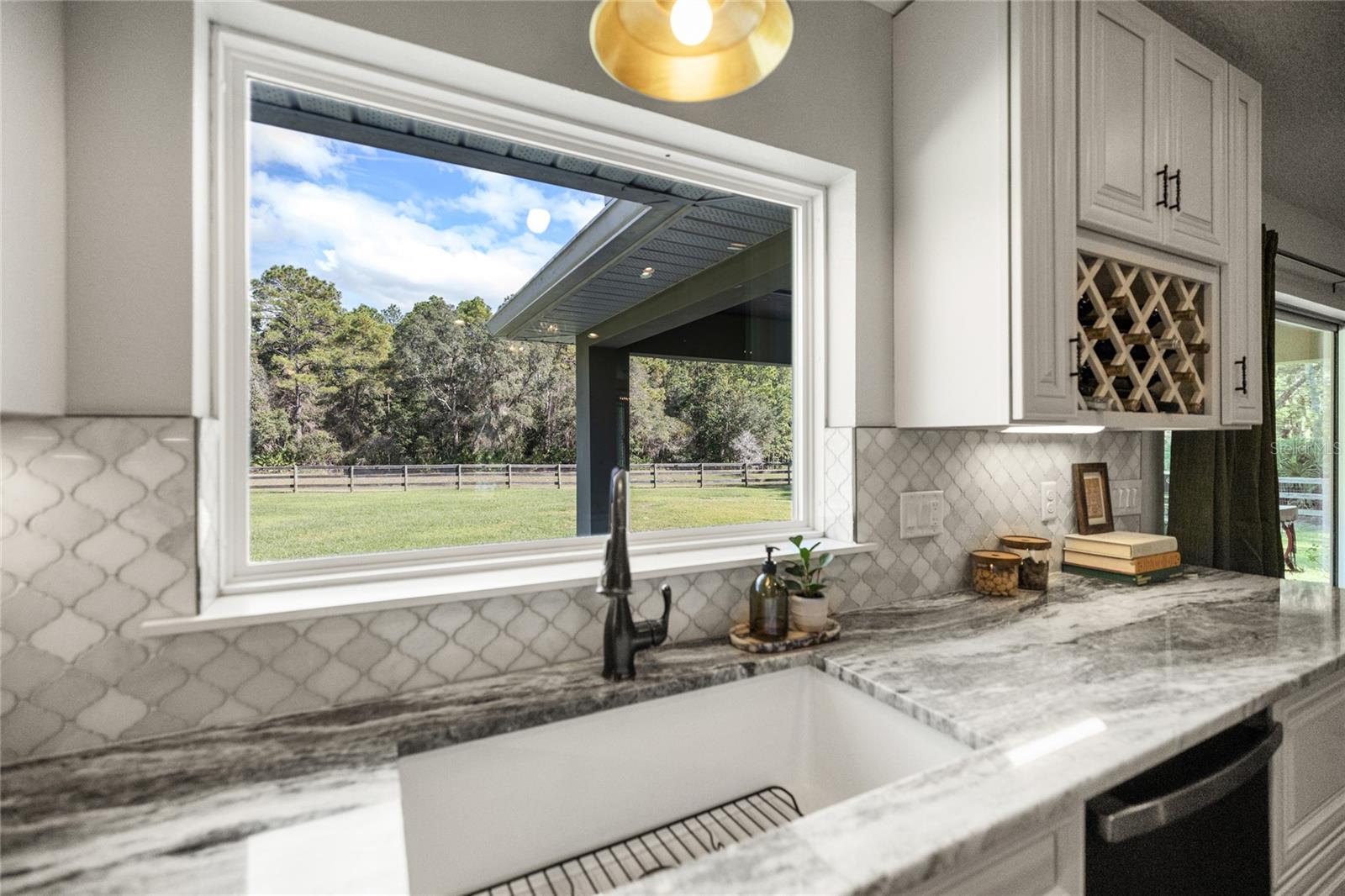 Image 10 of 53 For 22241 Deer Park Avenue