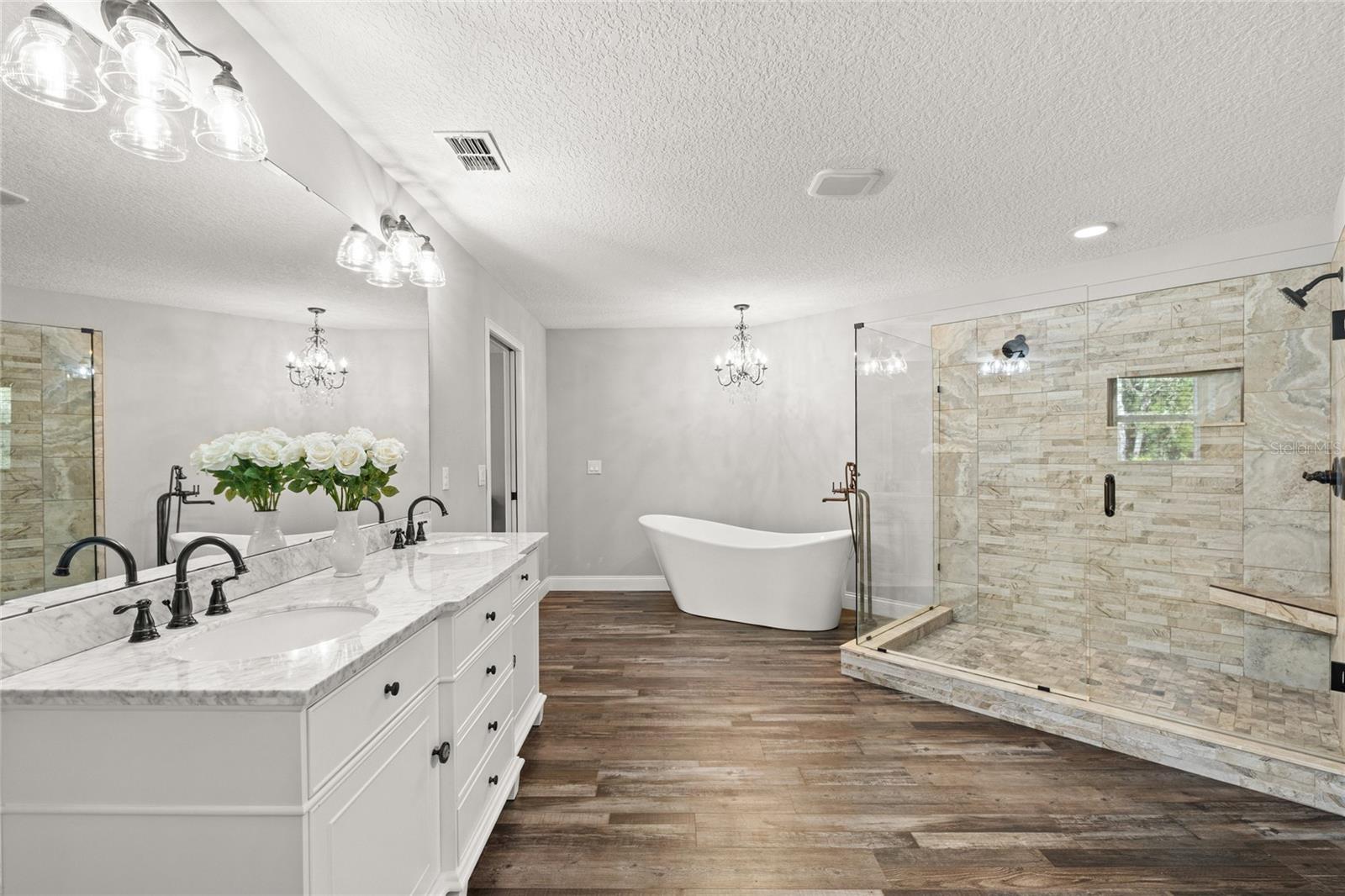 Image 25 of 53 For 22241 Deer Park Avenue