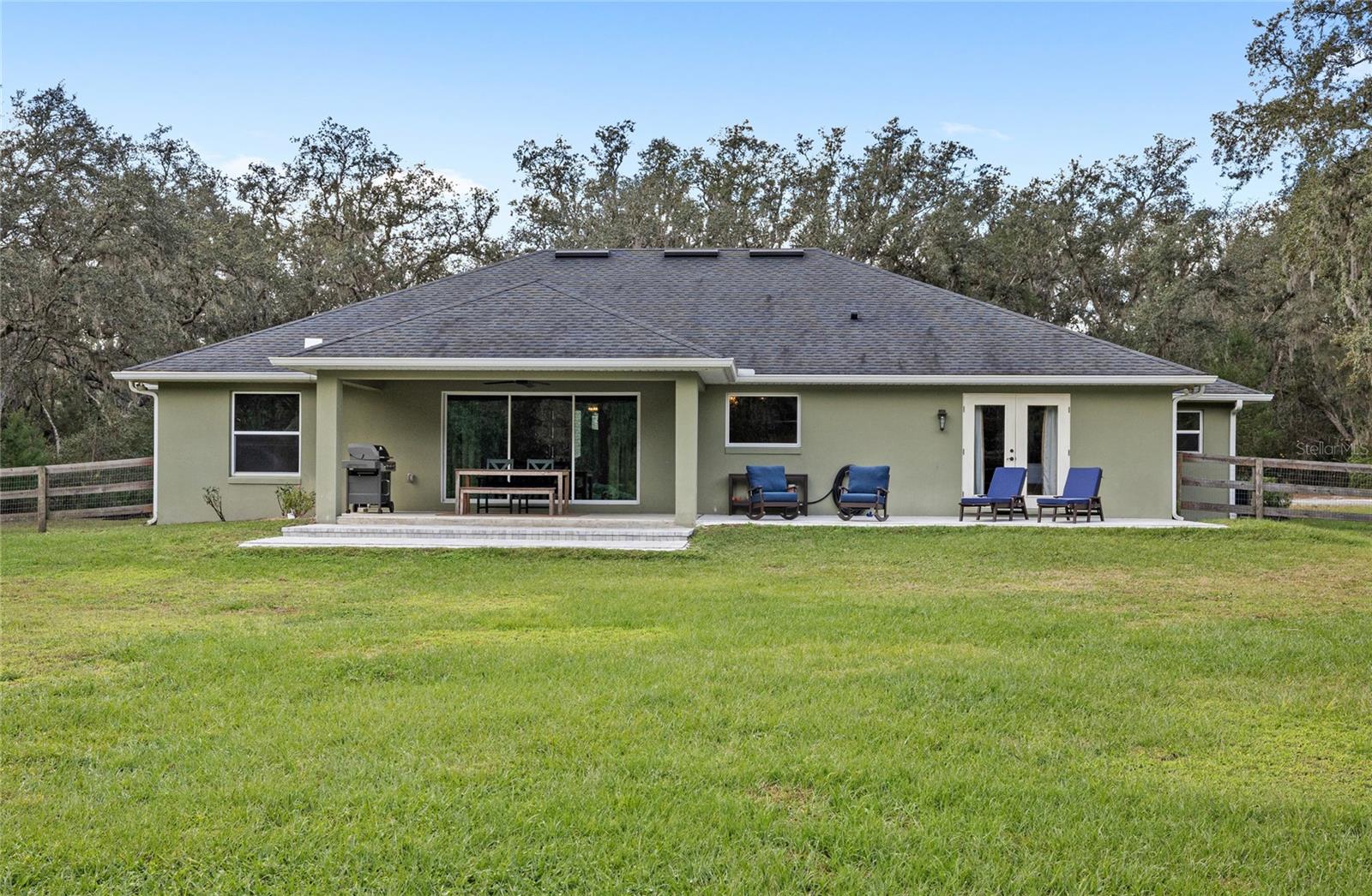 Image 43 of 53 For 22241 Deer Park Avenue