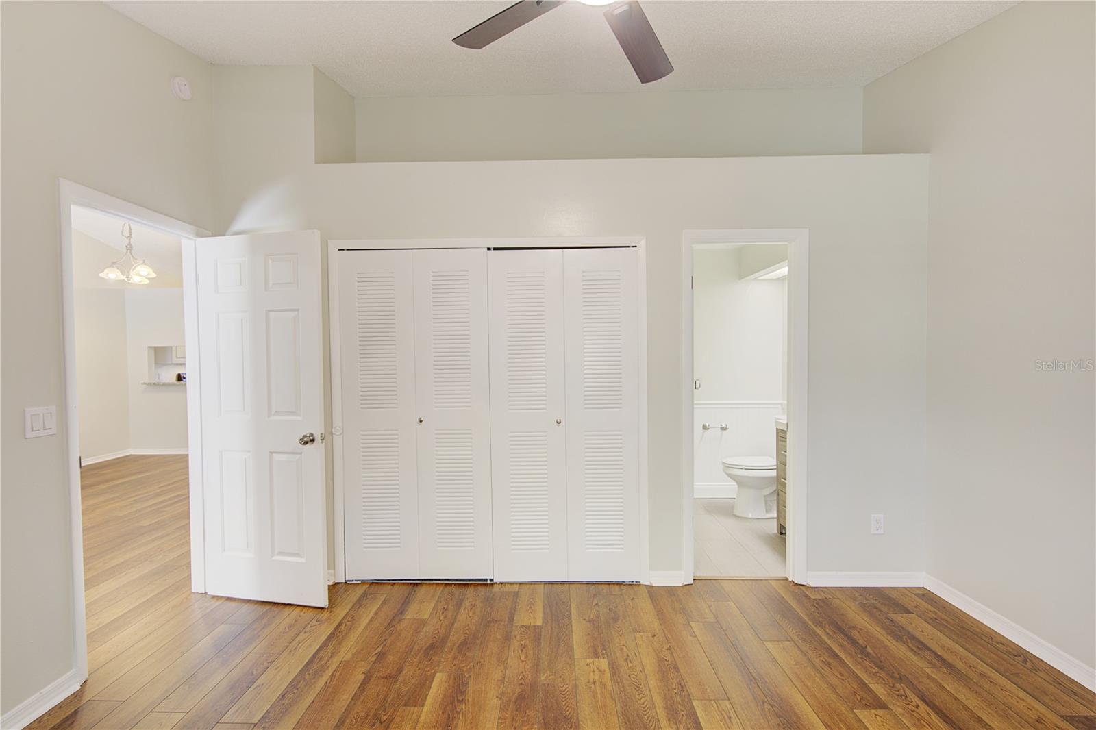 Image 16 of 33 For 506 Club Drive